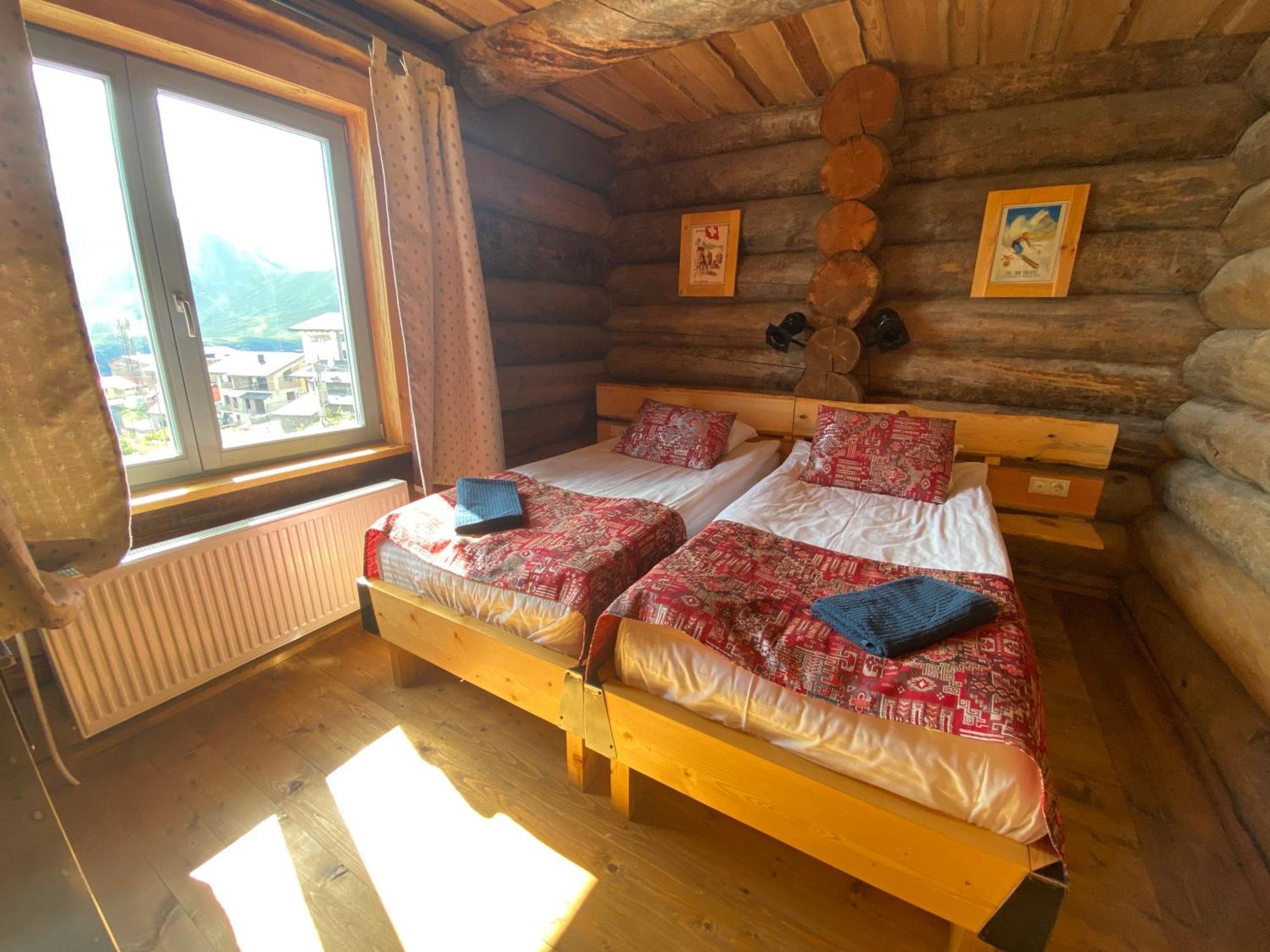 Mountain Cricket Chalets And Apartments Gudauri Exterior foto